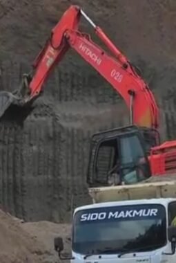 PLT Bupati Ponorogo Lisdyarita Maraknya Aktivitas Tambang Ilegal Ribuan Warga Terancam Bagi Telaga Ngebel Dan Stabilitas Ekologis