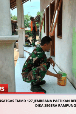 Dansatgas TMMD 127 Jembrana Pastikan Bedah Rumah Dewa Putu Dika Segera Rampung